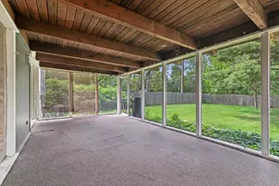 2303 Hutchison Rd, Flossmoor, IL 60422 - Photo 18