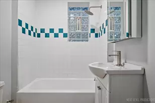 2142 W 18th St, Chicago, IL 60608 - Photo 14