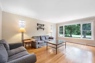 727 Harms Rd, Glenview, IL 60025 - Photo 4
