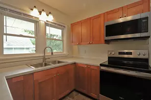 416 1/2 W Jackson St, Morris, IL 60450 - Photo 8