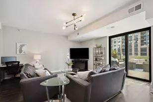 451 W Huron St, Chicago, IL 60654 - Photo 4