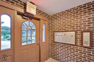 9016 W 140th St, Orland Park, IL 60462 - Photo 4
