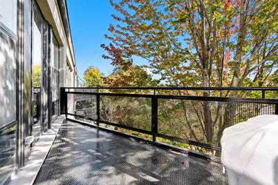 1001 W 15th Street #318, Chicago, IL 60608 - Photo 24