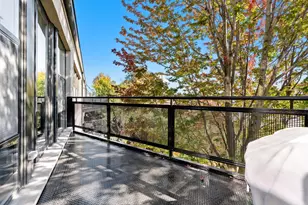 1001 W 15th St, Chicago, IL 60608 - Photo 24
