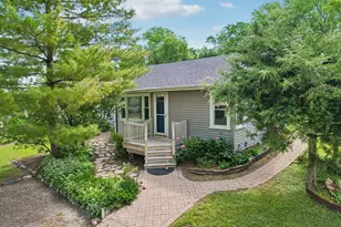 79 Eagle Point Rd, Fox Lake, IL 60020 - Photo 1