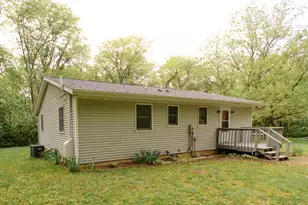7 Magnolia Ct, Putnam, IL 61560 - Photo 4