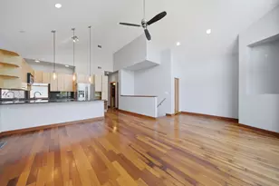 852 N Ashland Ave, Chicago, IL 60622 - Photo 12