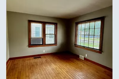 1352 Crosat Street, Lasalle, IL 61301 - Photo 8