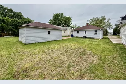 1352 Crosat Street, Lasalle, IL 61301 - Photo 4