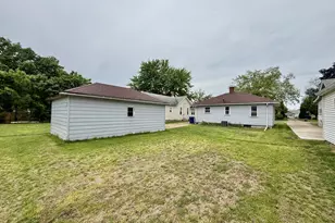 1352 Crosat St, Lasalle, IL 61301 - Photo 4
