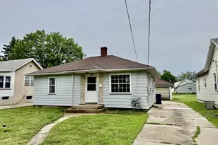 1352 Crosat St, Lasalle, IL 61301 - Photo 2