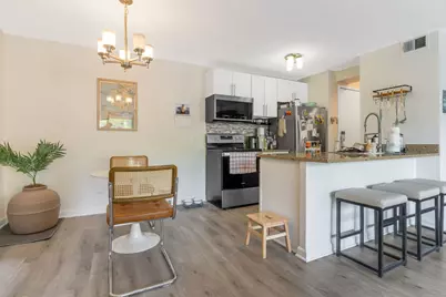 1540 N Lasalle Drive #201, Chicago, IL 60610 - Photo 8