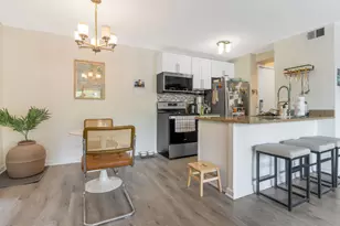 1540 N La Salle Dr, Chicago, IL 60610 - Photo 8