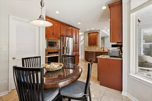 2952 Liberty Ln, Lindenhurst, IL 60046 - Photo 12