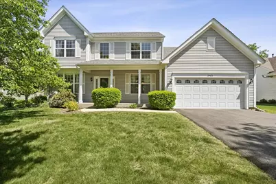 2952 Liberty Lane, Lindenhurst, IL 60046 - Photo 1