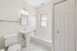 125 Pleasant St, Oak Park, IL 60302 - Photo 22