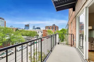 647 N Green St, Chicago, IL 60642 - Photo 4