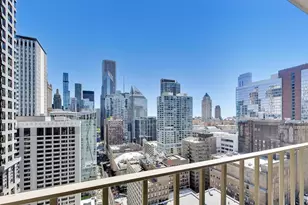 200 N Dearborn St, Chicago, IL 60601 - Photo 14