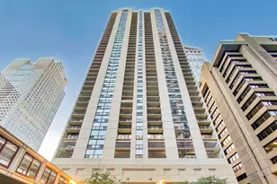 200 N Dearborn St, Chicago, IL 60601 - Photo 1