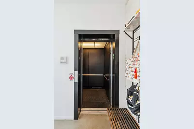 2054 W Grand Avenue, Chicago, IL 60612 - Photo 18