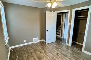 11042 S State Line Rd, Chicago, IL 60617 - Photo 6