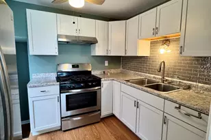 11042 S State Line Rd, Chicago, IL 60617 - Photo 10