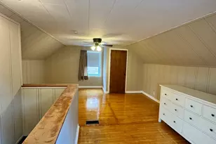 11042 S State Line Rd, Chicago, IL 60617 - Photo 8