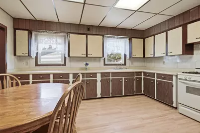 308 W Lincoln Avenue, Streator, IL 61364 - Photo 4