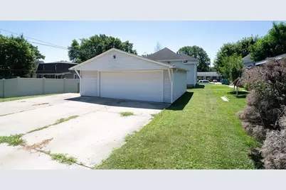308 W Lincoln Avenue, Streator, IL 61364 - Photo 32