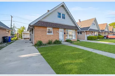 8422 W 45th Street, Lyons, IL 60534 - Photo 2
