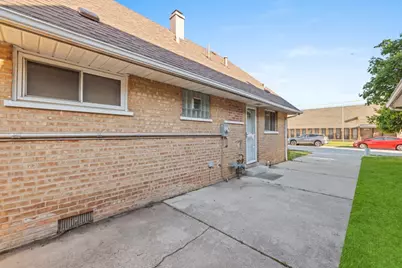 8422 W 45th Street, Lyons, IL 60534 - Photo 26
