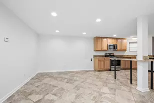 1416 W Carmen Ave, Chicago, IL 60640 - Photo 10