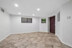 1416 W Carmen Ave, Chicago, IL 60640 - Photo 8