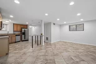 1416 W Carmen Ave, Chicago, IL 60640 - Photo 6