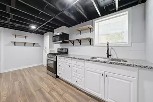 2524 W 45th St, Chicago, IL 60632 - Photo 10
