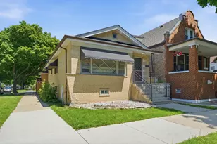 2524 W 45th St, Chicago, IL 60632 - Photo 2