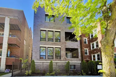 2437 W Foster Avenue #202, Chicago, IL 60625 - Photo 1