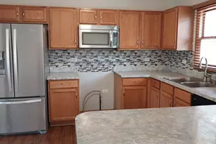 5420 Hillside Dr, McHenry, IL 60050 - Photo 8