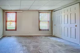 120 Inverness Ct, Elk Grove Village, IL 60007 - Photo 12
