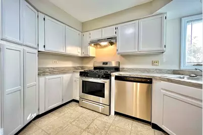120 Inverness Court, Elk Grove Village, IL 60007 - Photo 8