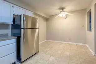 120 Inverness Ct, Elk Grove Village, IL 60007 - Photo 10