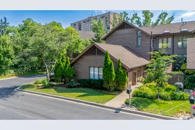 1210 Hawthorne Lane #1, Hinsdale, IL 60521 - Photo 1