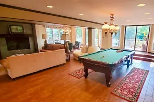 1210 Hawthorne Ln, Hinsdale, IL 60521 - Photo 18