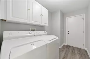 2657 Wydown Ln, Aurora, IL 60502 - Photo 16