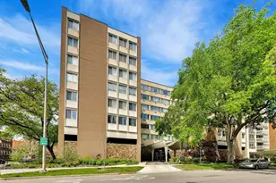 151 N Kenilworth Ave, Oak Park, IL 60301 - Photo 2