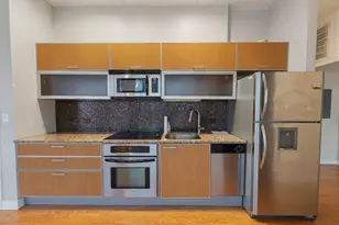 650 W Wayman Ave, Chicago, IL 60661 - Photo 2