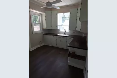 200 E North Street, Walnut, IL 61376 - Photo 2