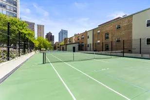 3930 N Pine Grove Ave, Chicago, IL 60613 - Photo 16