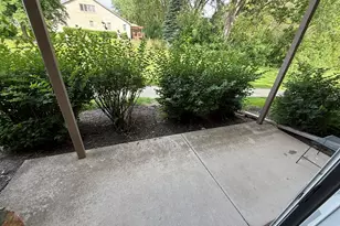 9S220 Lake Dr, Willowbrook, IL 60527 - Photo 14
