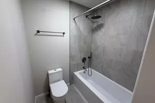 9S220 Lake Dr, Willowbrook, IL 60527 - Photo 10